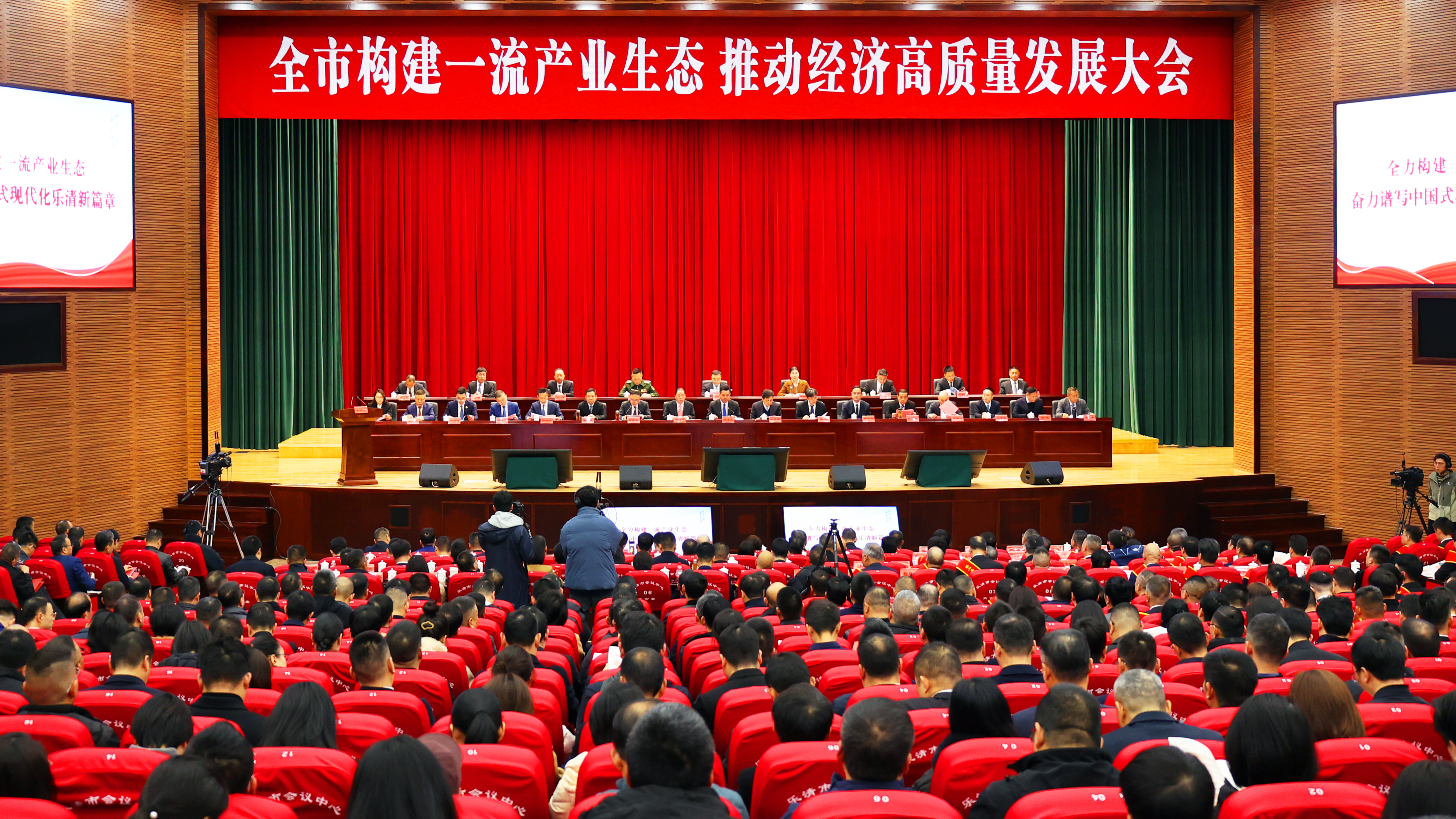 开门捷报！凯发k8旗舰厅获多项“热辣滚烫”大奖