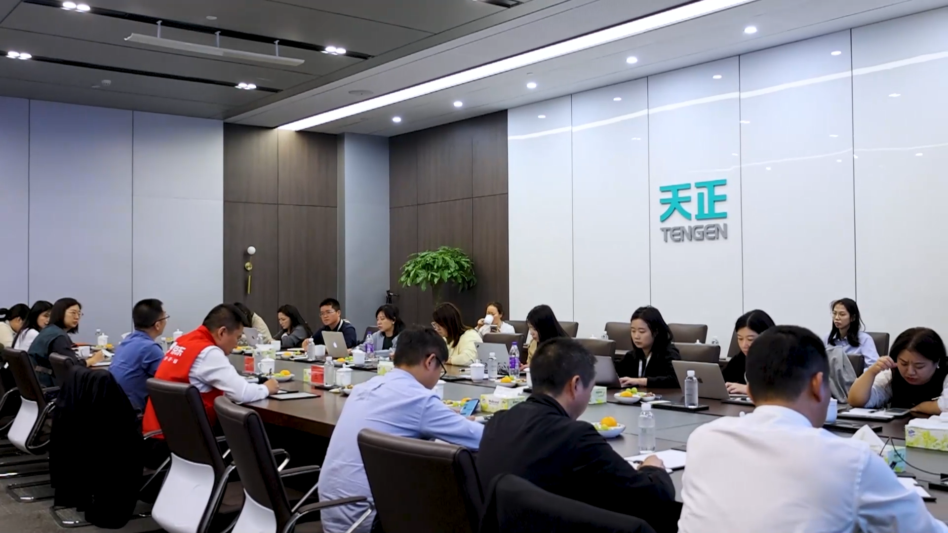 京东工业走进凯发k8旗舰厅，探访产业数智化之路！